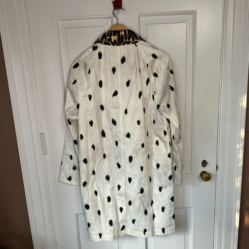 Burberry ANIMAL-PRINT COTTON-TWILL TRENCH COAT IN WHITE,BLACK,BROWN Size - Picture 6 of 16